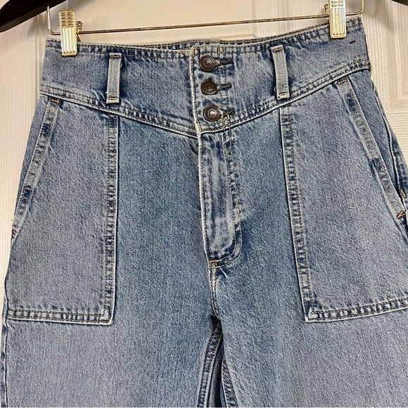 ABERCROMBIE & FITCH High Rise Mom Jean washed women’s size 25 - Picture 2 of 8